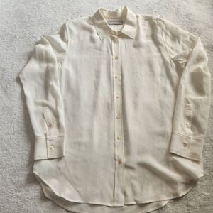 Everlane Washable Silk Must-Have Shirt Bone Off-White Size 6 EUC